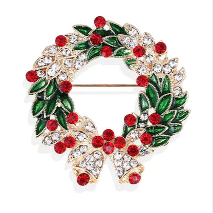 Alloy Christmas Brooch with Leaf Garland – Festive design with elegant detailing